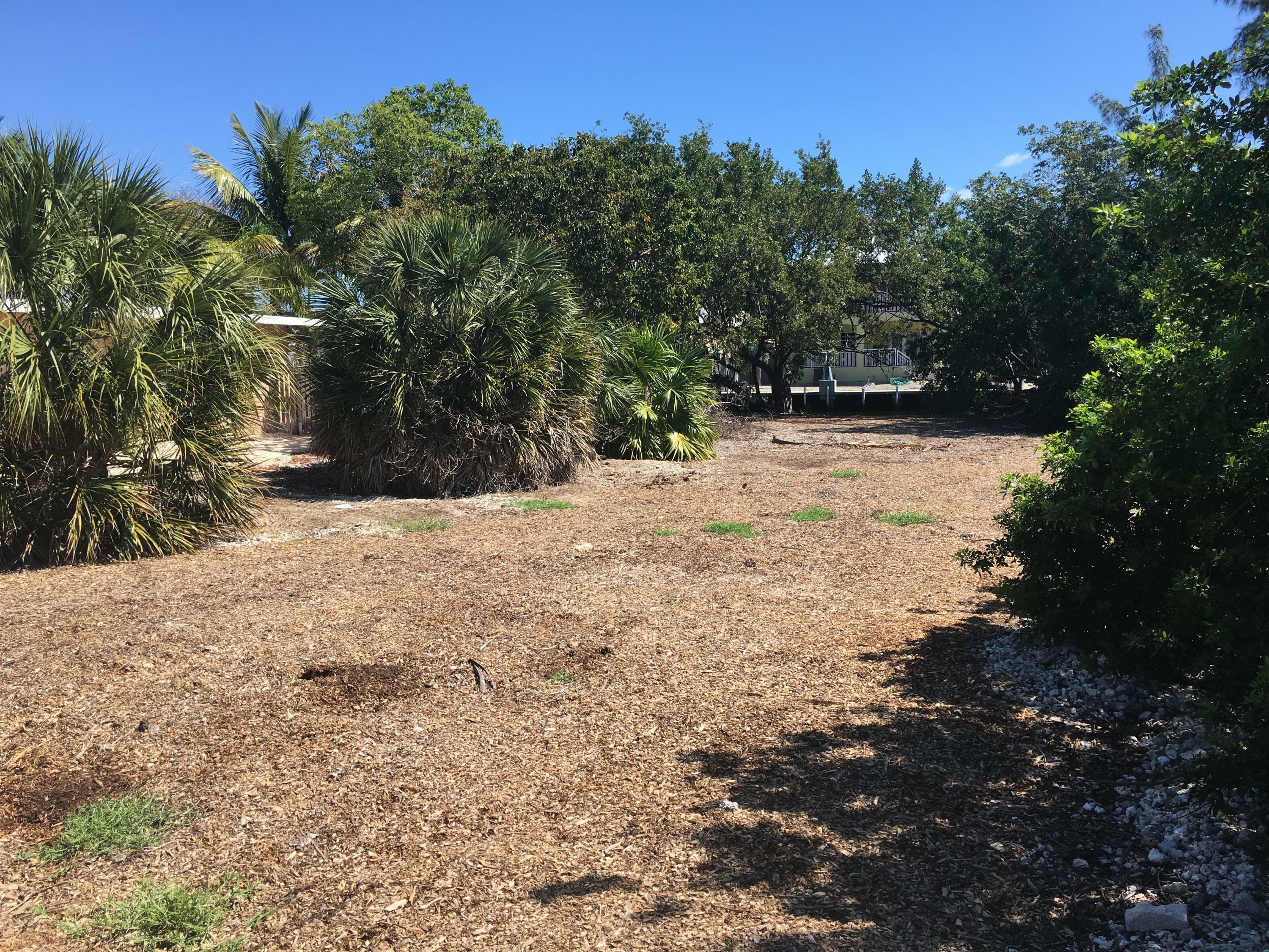 Property Photo:  S Coconut Palm  FL 33070 