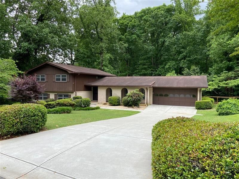 Property Photo:  5006 Mount Vernon Way  GA 30338 