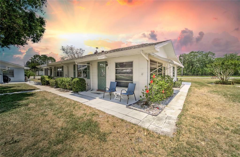 Property Photo: 1902 Dandridge Street 4 FL 33573