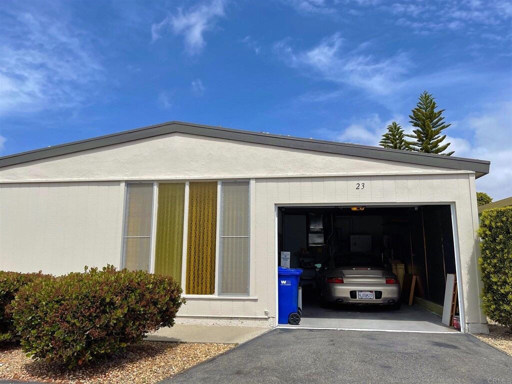 Property Photo: 3808 S Vista Campana 23 CA 92057