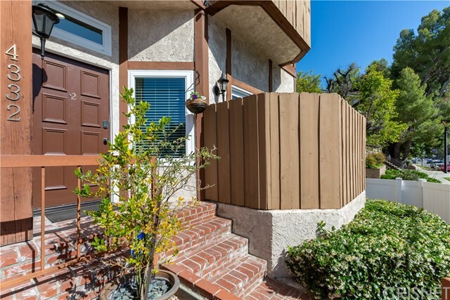 Property Photo:  4332 Coldwater Canyon Avenue 2  CA 91604 