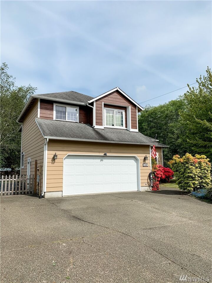 House for sale in Cosmopolis 1135 Paisley Wy, Cosmopolis, WA 98537