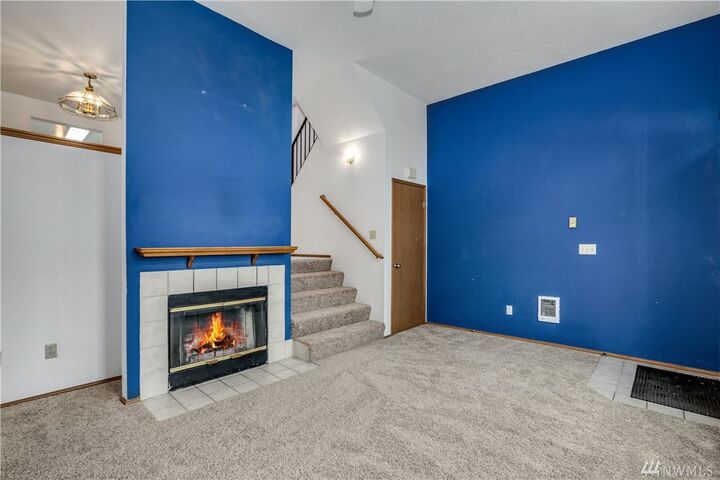 House for sale in Lynnwood 16412 Spruce Wy D4, Lynnwood, WA 98037