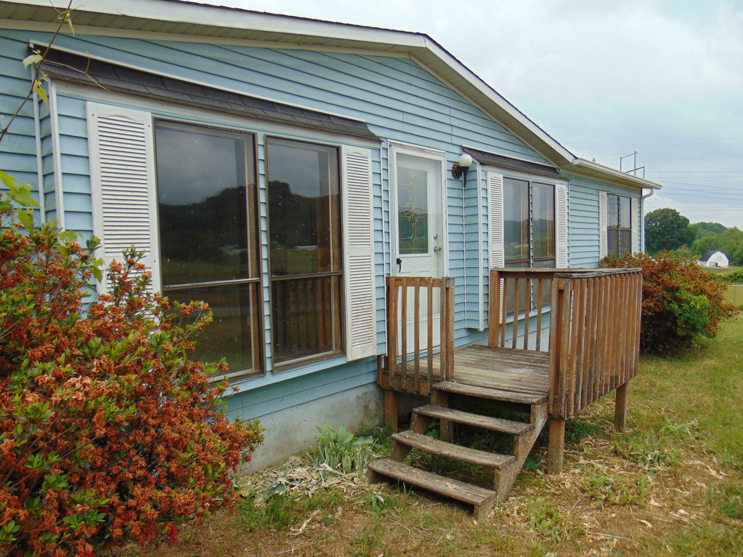 Property Photo:  1816/1780 County Line Rd  TN 37811 