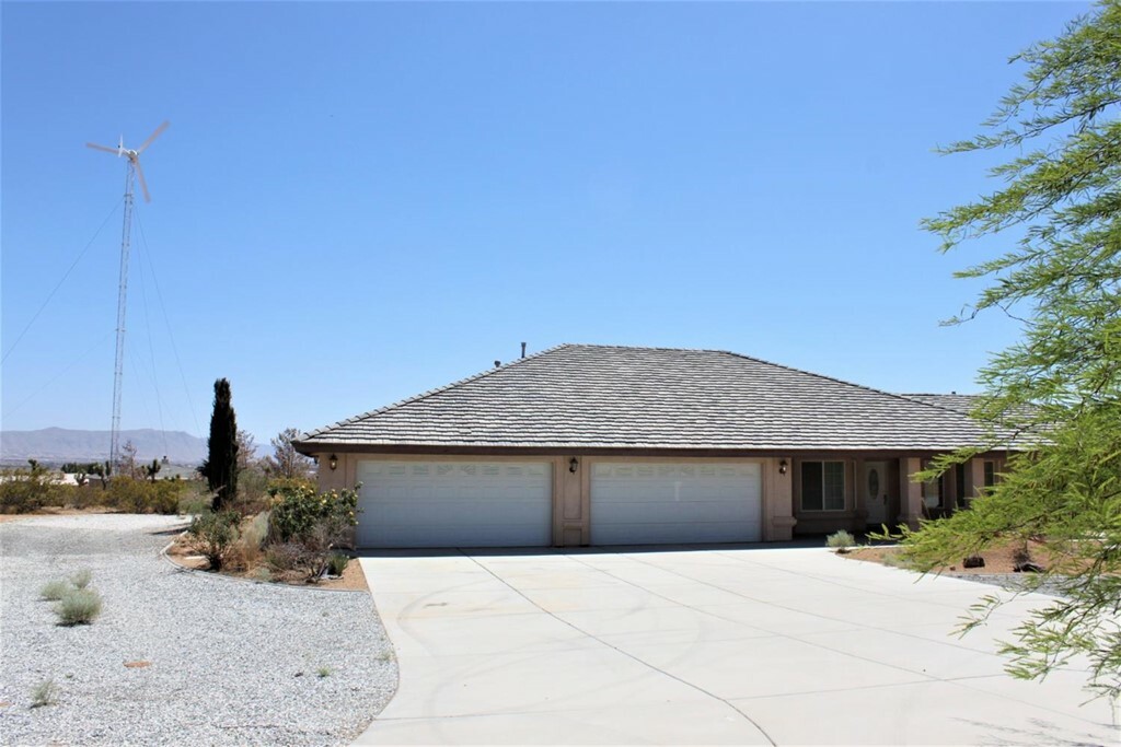 Property Photo:  23535 Cuyama Road  CA 92307 