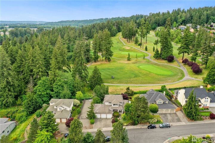 Property Photo: 10240 SE 304th Place WA 98092