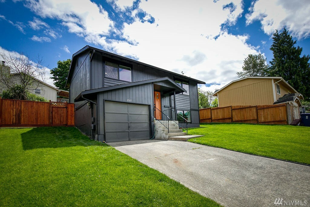 Property Photo:  3565 E R St  WA 98404 