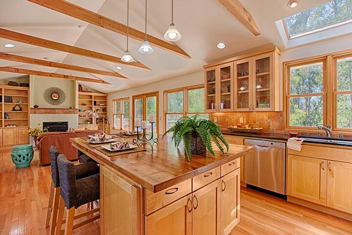 25 Morehouse Drive A  Watsonville CA 95076 photo