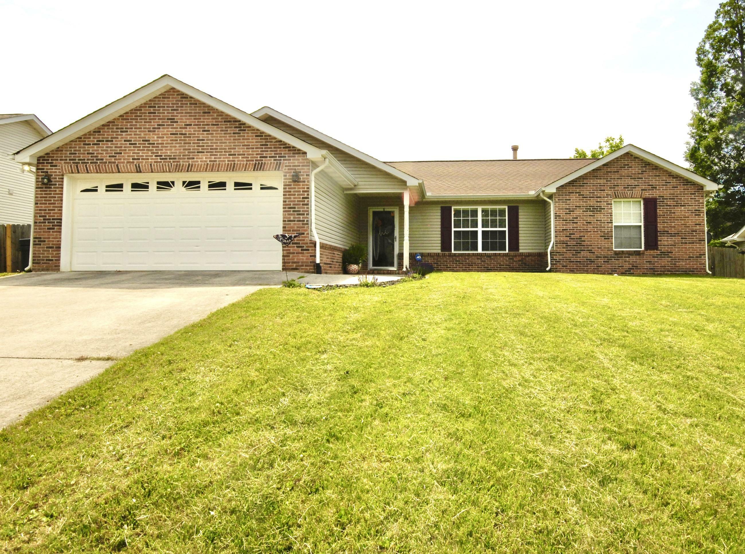 Property Photo:  656 Oak Hills Drive  TN 37771 