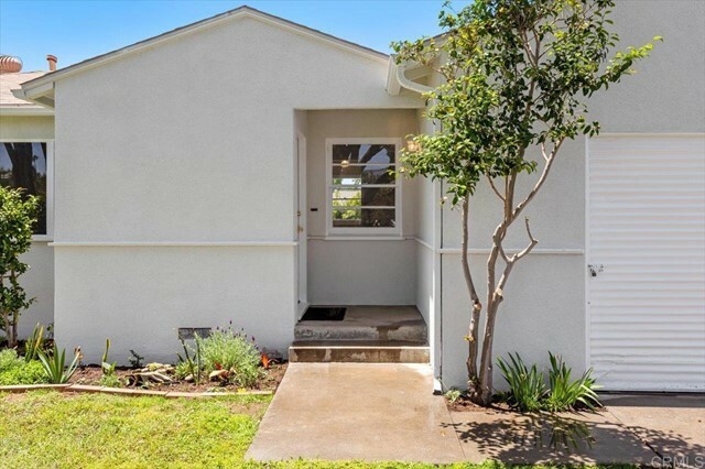 Property Photo:  1609 Griffin Street  CA 92054 