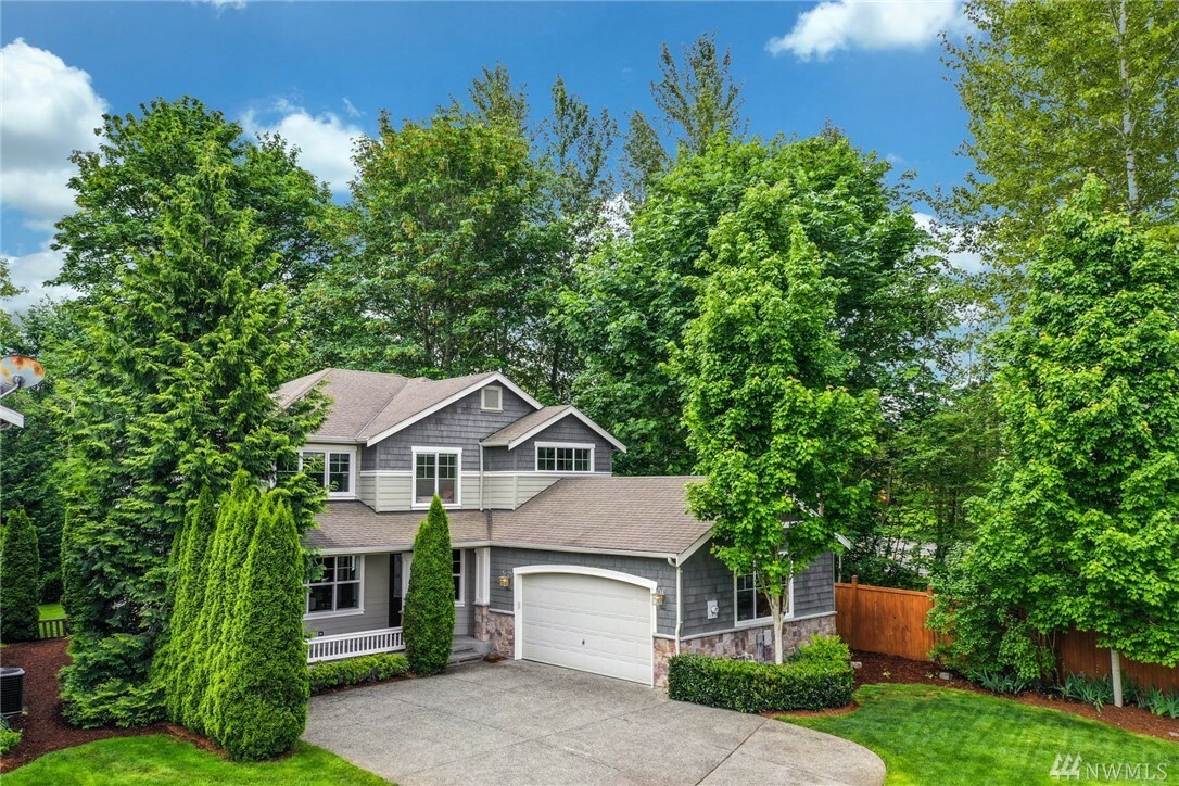 Property Photo: 1410 270th Lane SE WA 98075