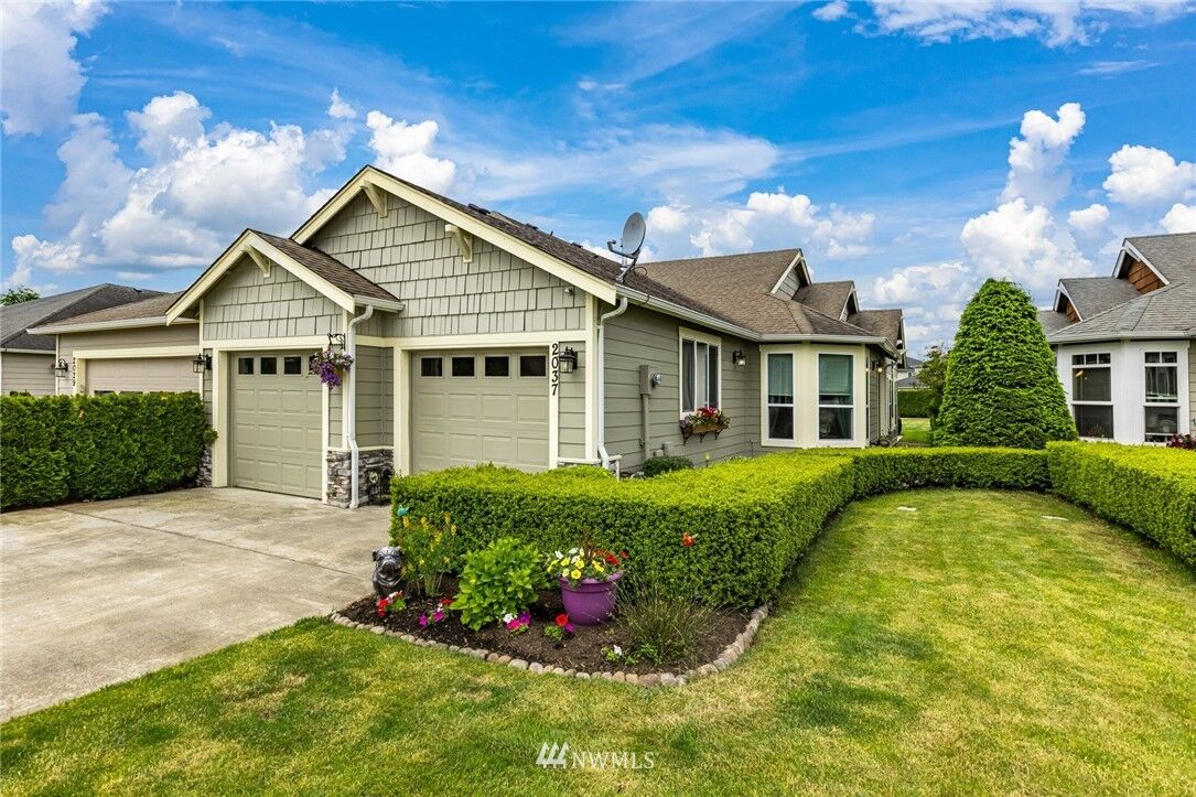 Property Photo:  2037  Greenview Lane  WA 98264 