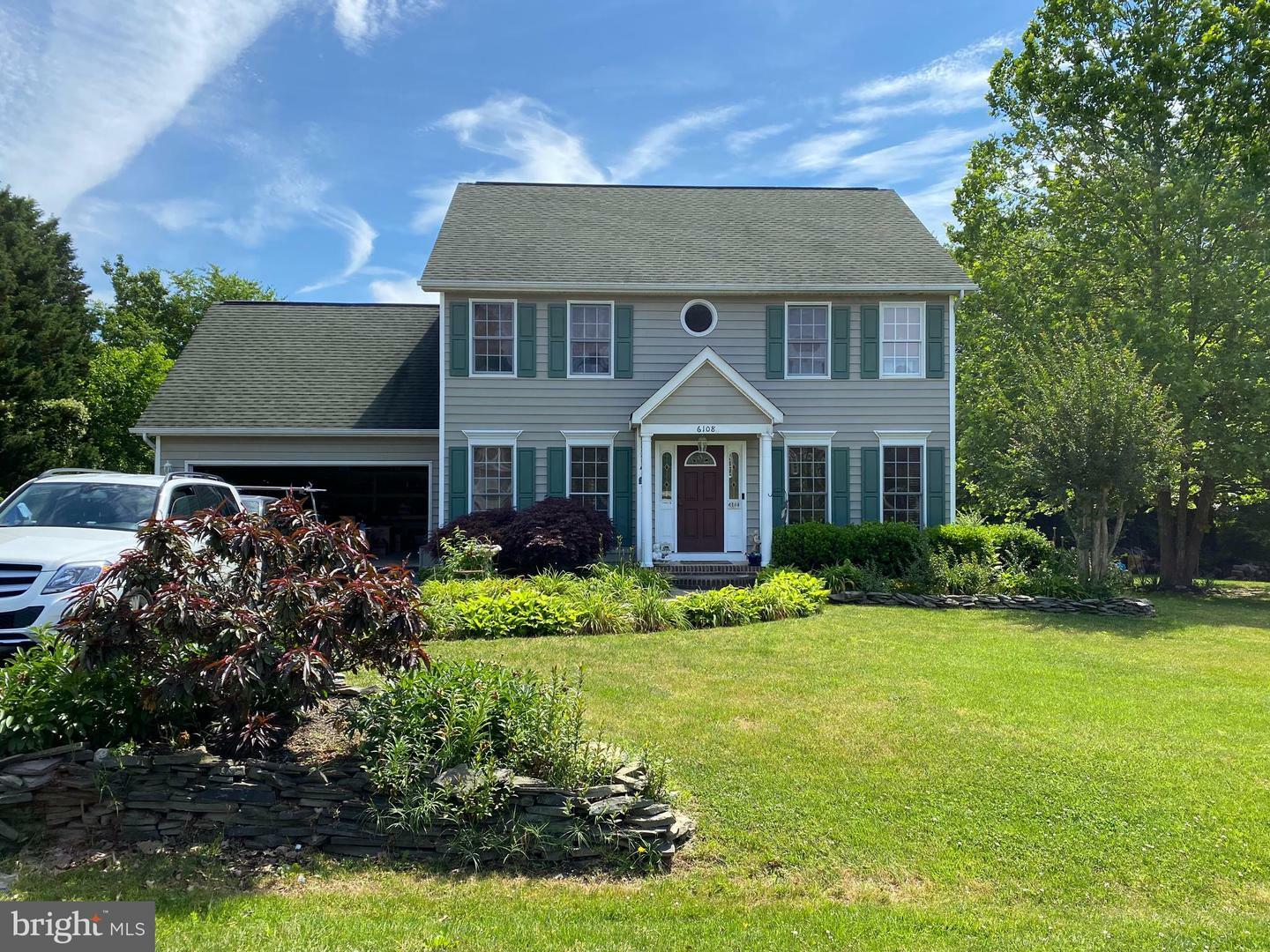 Property Photo:  6108 N Willow Pond Drive  VA 22407 