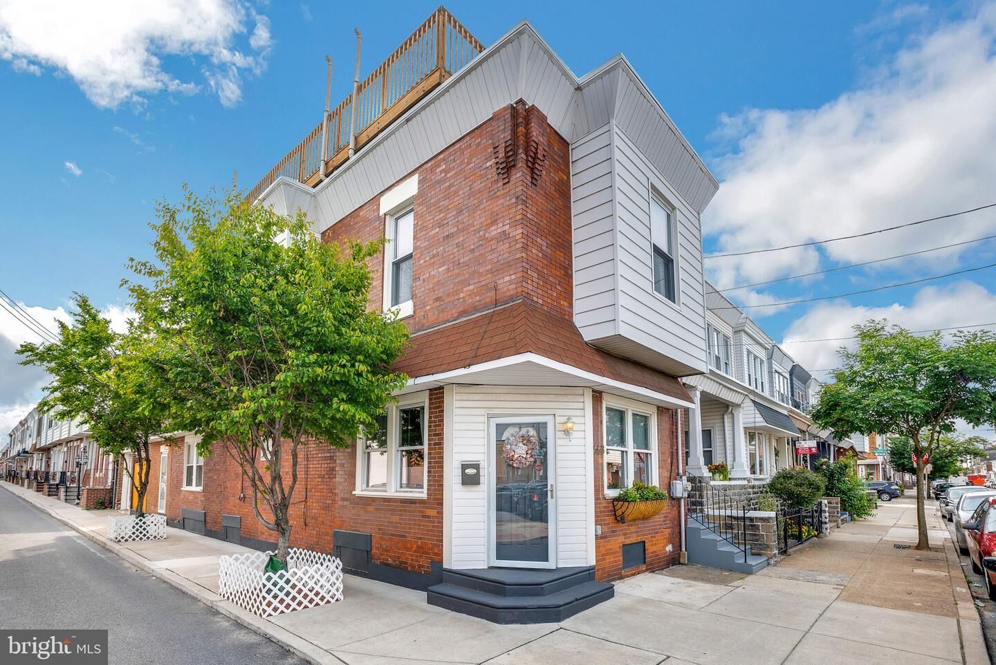 Property Photo: 2553 E Ontario Street PA 19134