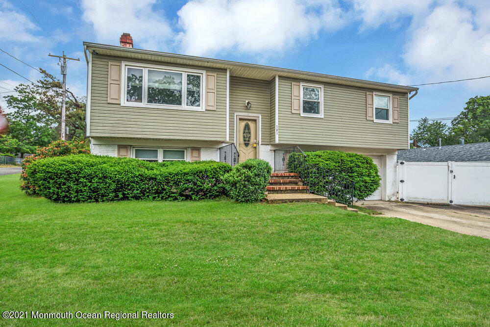 Property Photo:  701 Beach Avenue  NJ 08722 