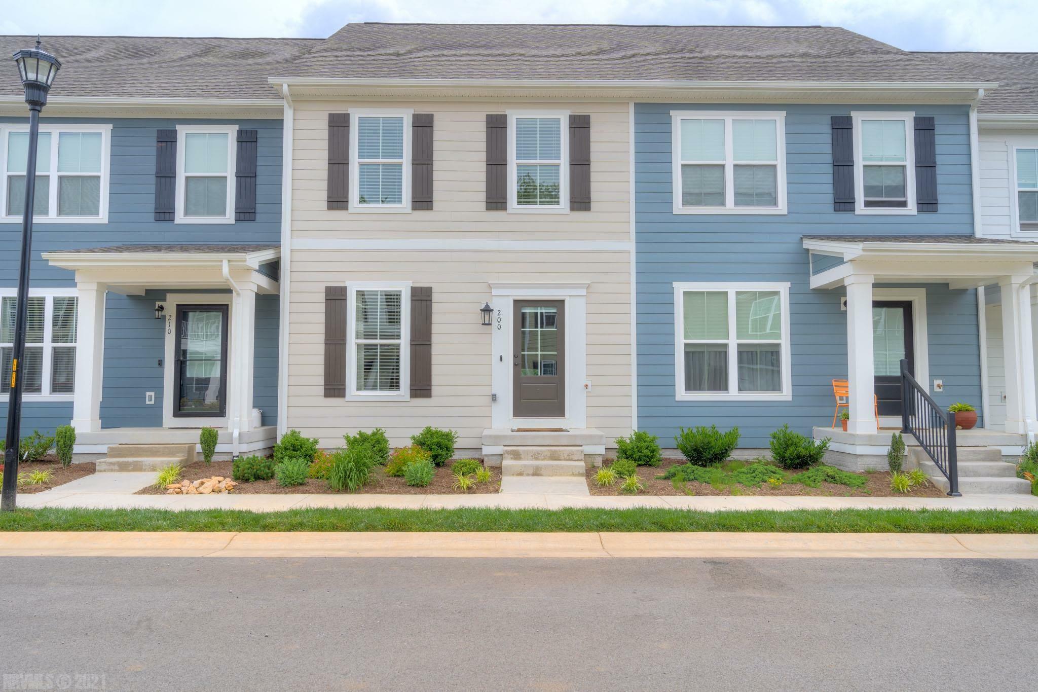 Property Photo:  200 Hamilton Avenue NW  VA 24073 