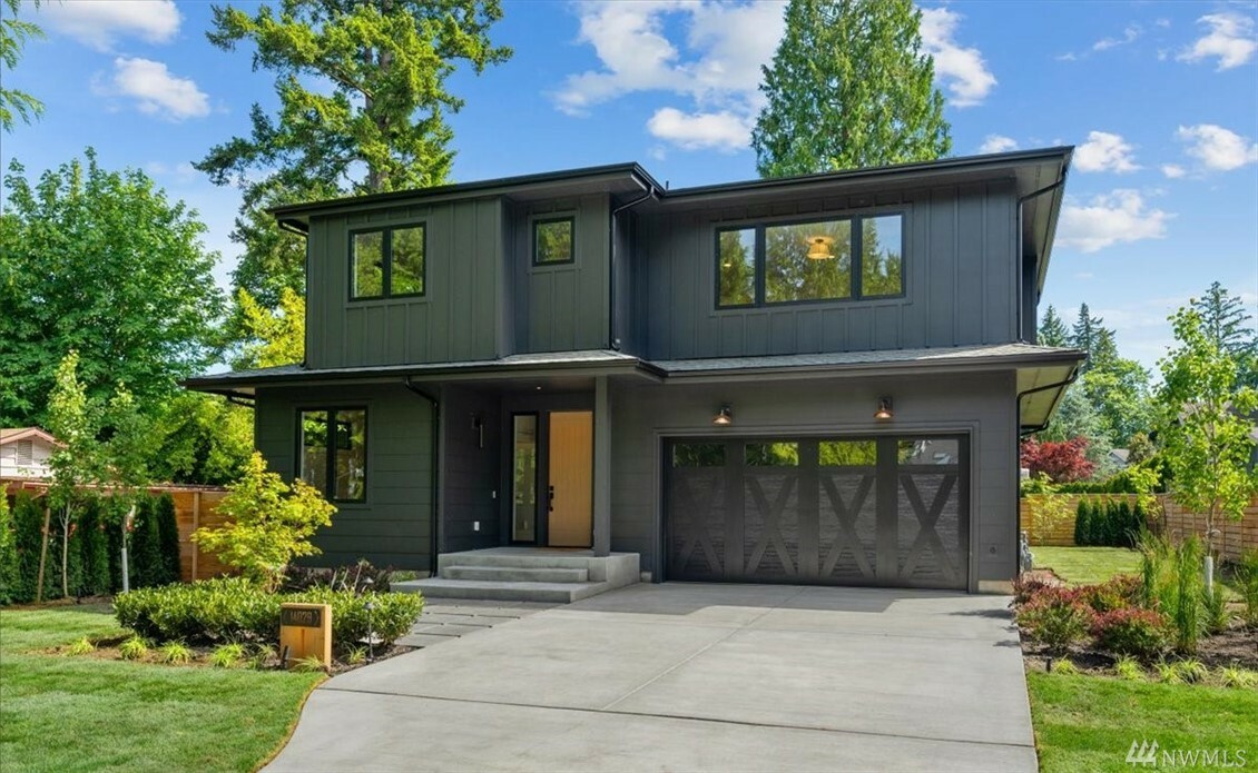 Property Photo:  14029 SE 10th St  WA 98007 