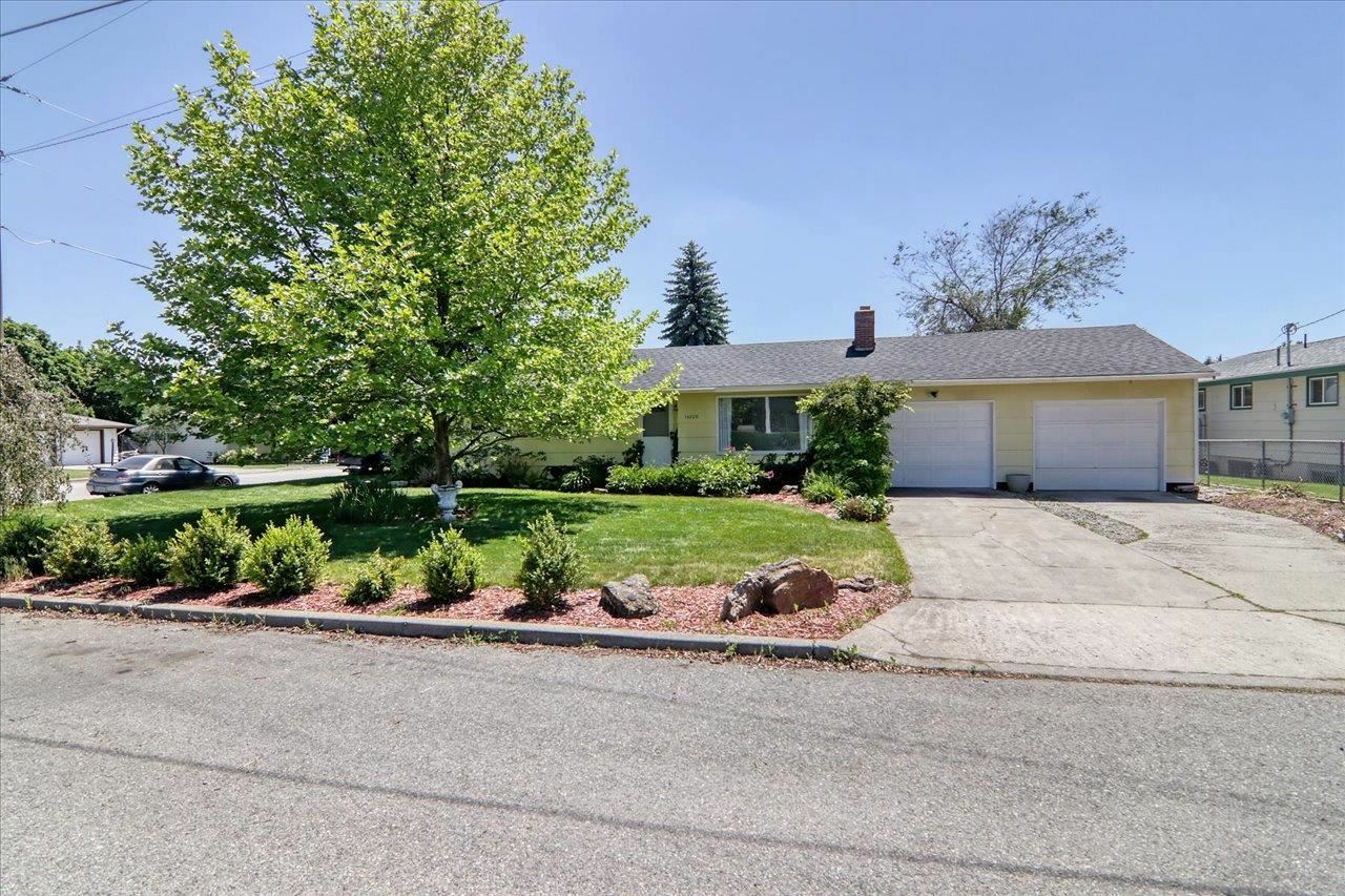 Property Photo:  14220 E Cataldo Ave  WA 99216-1975 