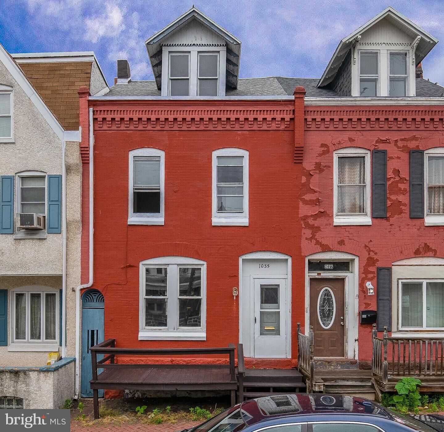 Property Photo: 1035 Perry Street PA 19604