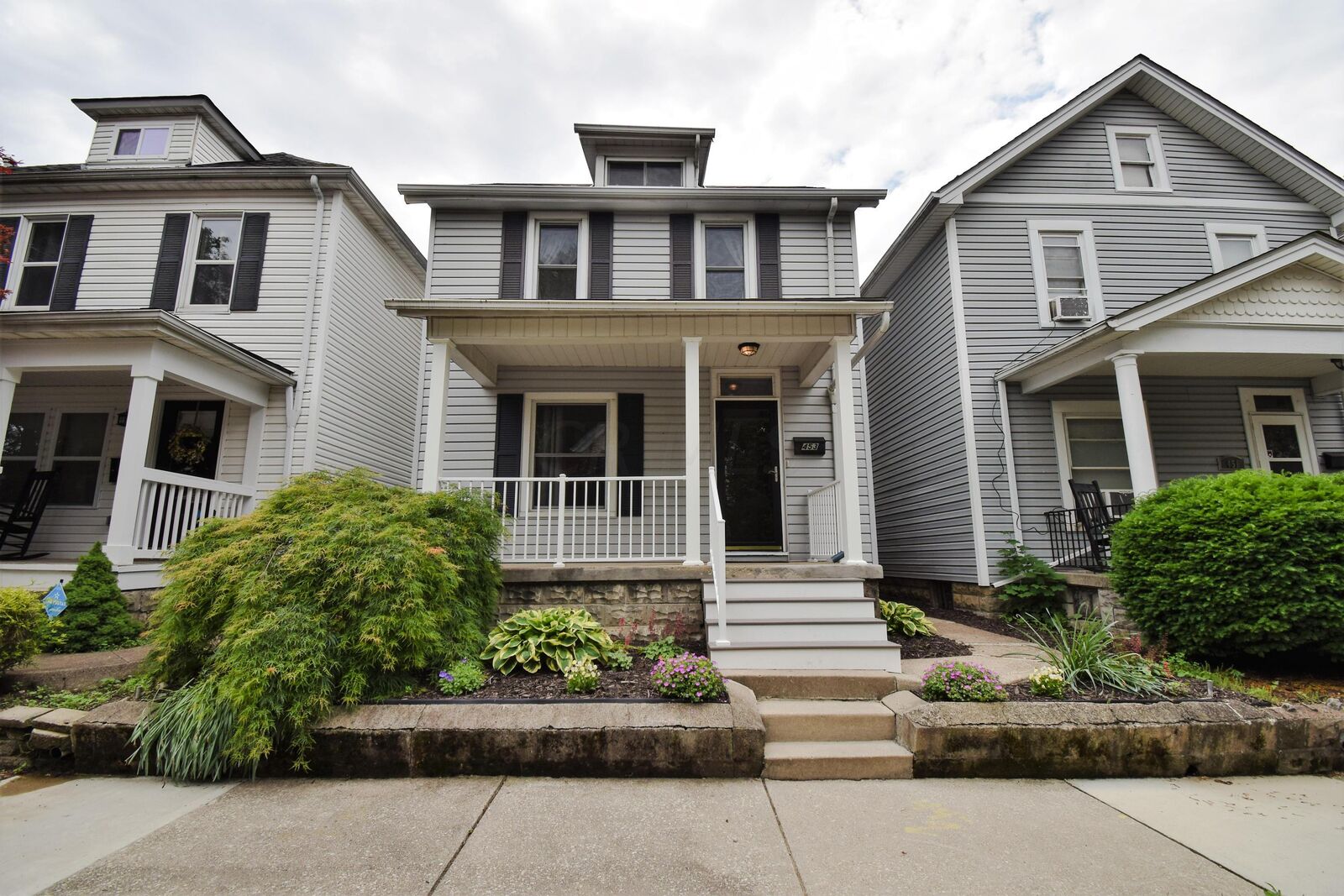 Property Photo:  453 Stanley Avenue  OH 43206 