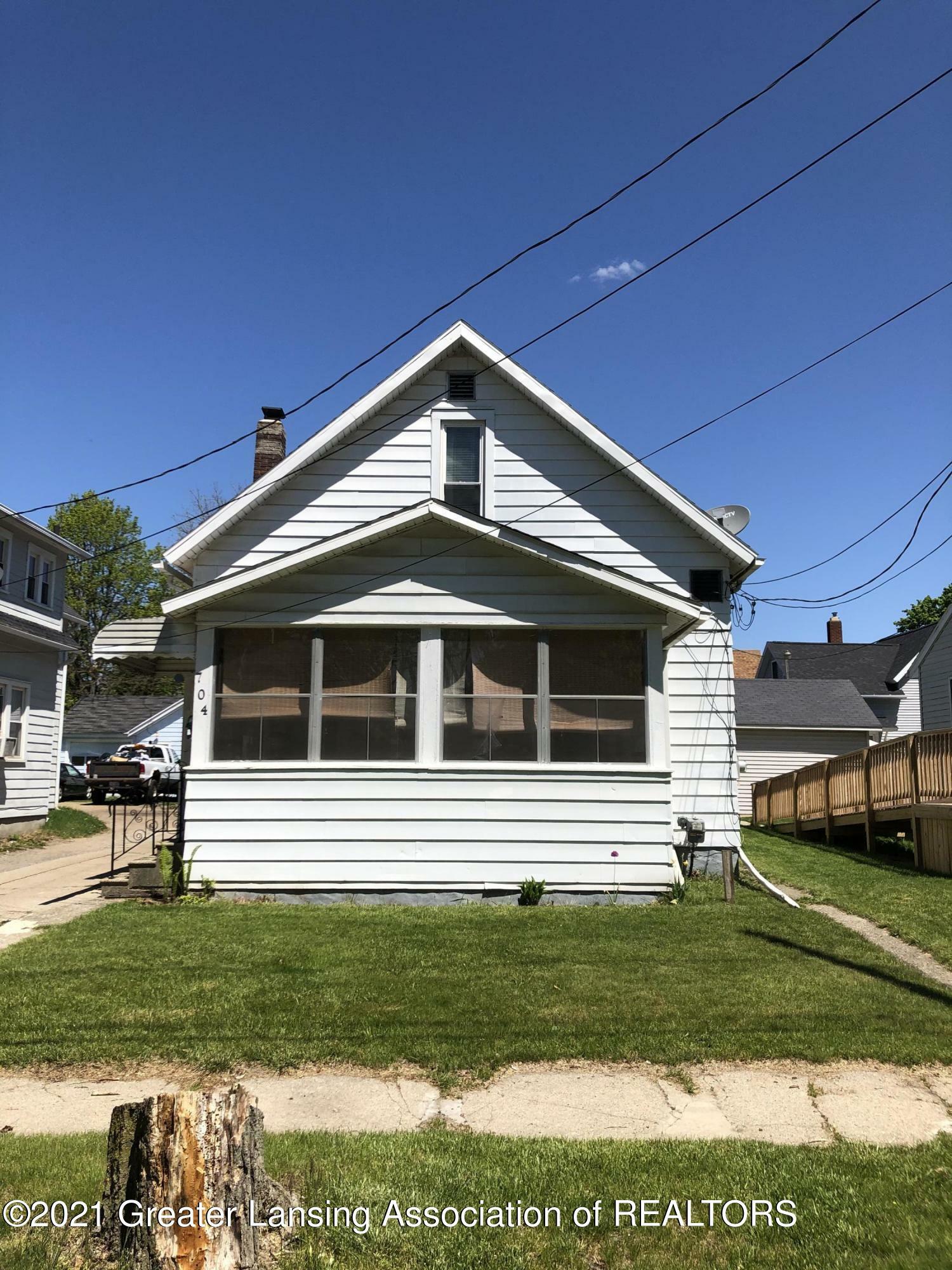 Property Photo:  704 Webb Street  MI 49202 