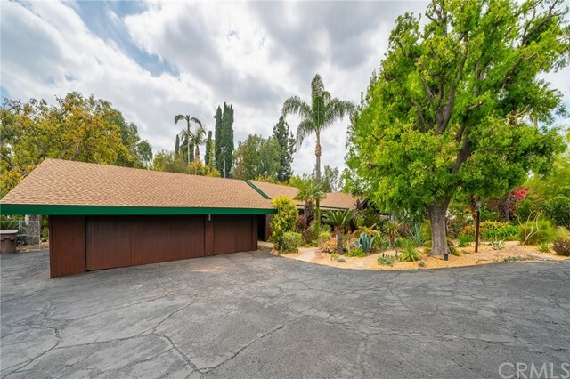 Property Photo:  5652 Edgecliff Drive  CA 92886 