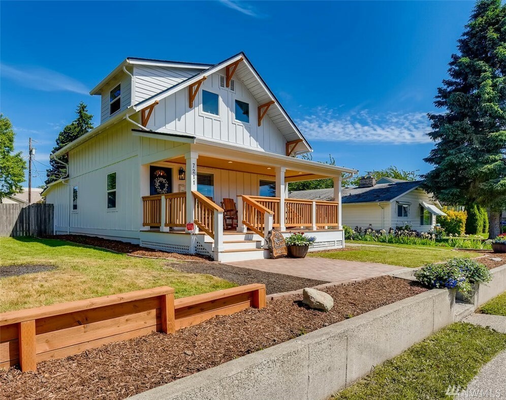 Property Photo:  7211 Fawcett Ave  WA 98408 