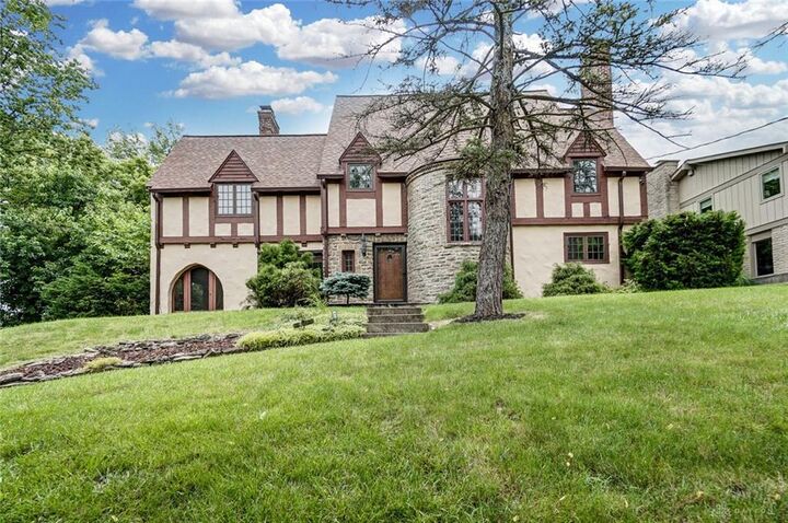 4158 Paddock Road  Cincinnati OH 45229 photo