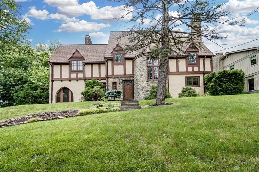 Property Photo: 4158 Paddock Road OH 45229