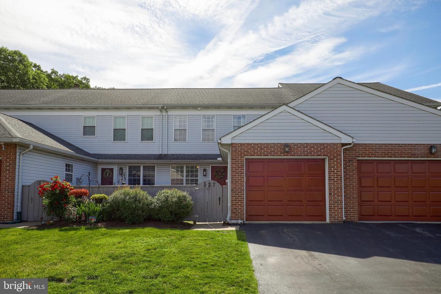 Property Photo: 127 Pinnacle Point Drive PA 17601
