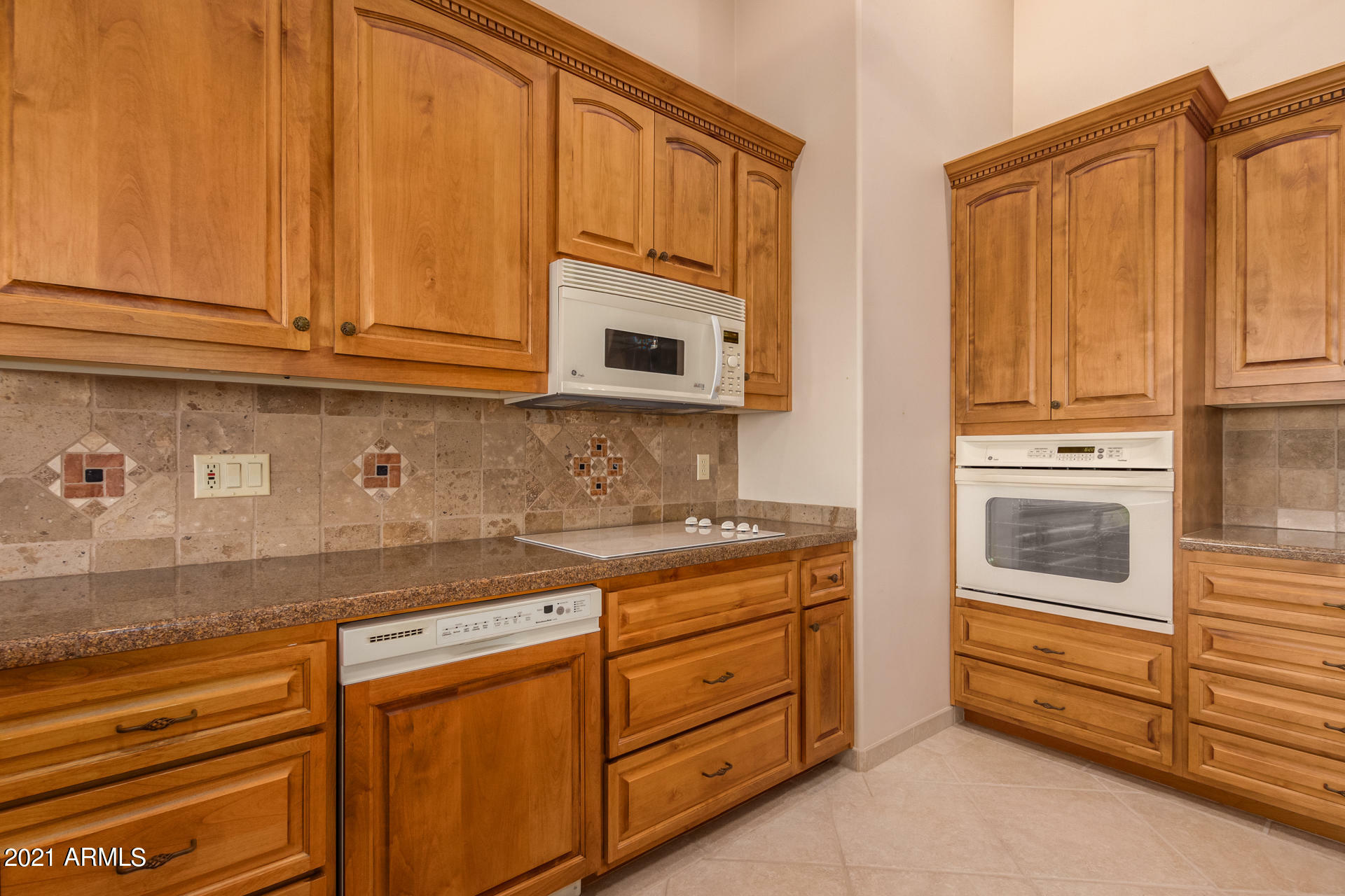 Property Photo:  15754 E Centipede Drive  AZ 85268 