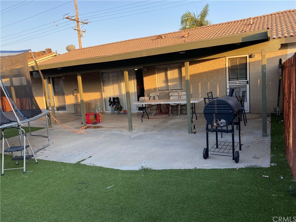 Property Photo: 1959 E Washington Avenue CA 92583