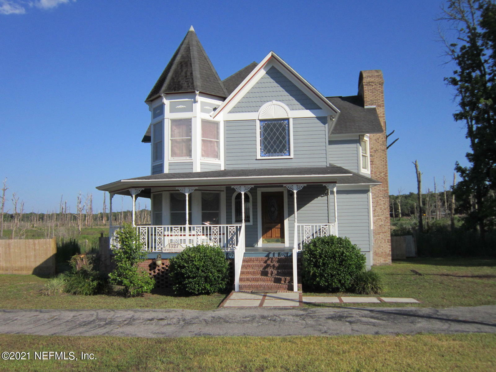 Property Photo:  1323 State Rd 100  FL 32666 