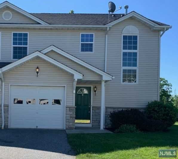 Property Photo:  8 Winding Way  NJ 07419 
