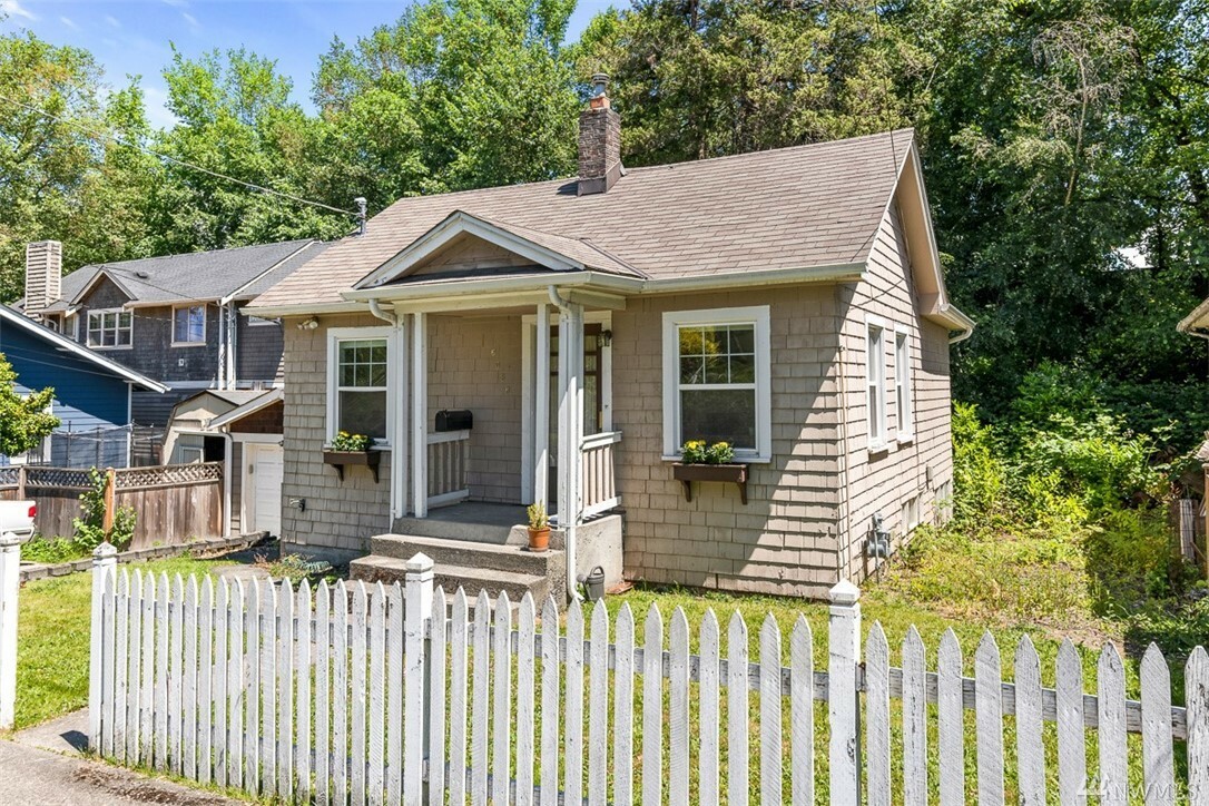 Property Photo: 6058 6th Ave NE WA 98115