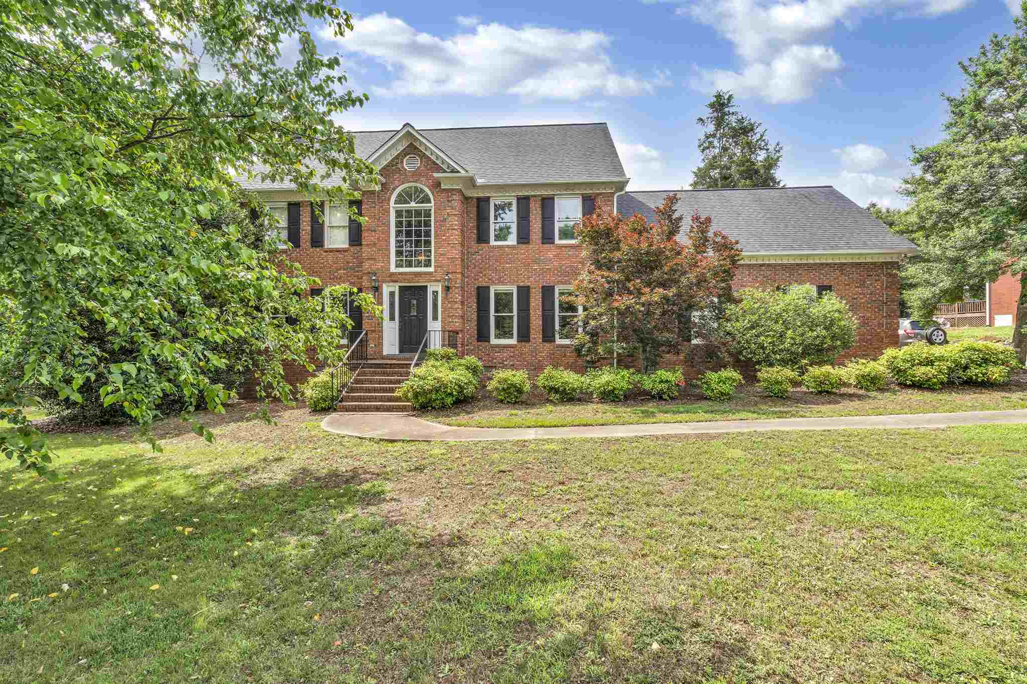 Property Photo:  311 Clevedale Court  SC 29301 