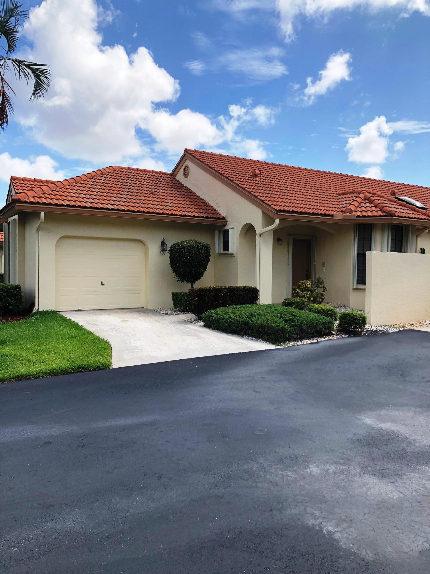 Property Photo: 8292 Waterline Drive 101 FL 33472