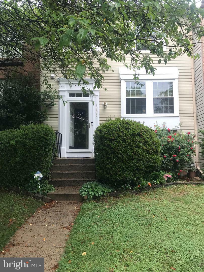Property Photo: 12845 Evansport Place VA 22192