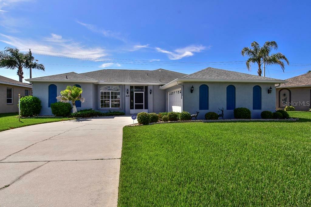 Property Photo:  1620 Oracle Drive  FL 33573 