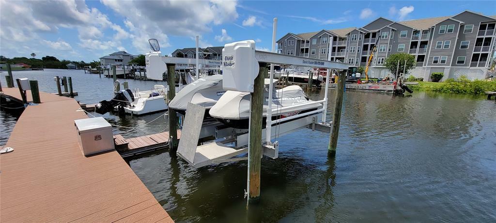 Property Photo: 5577 Sea Forest Drive 21 FL 34652