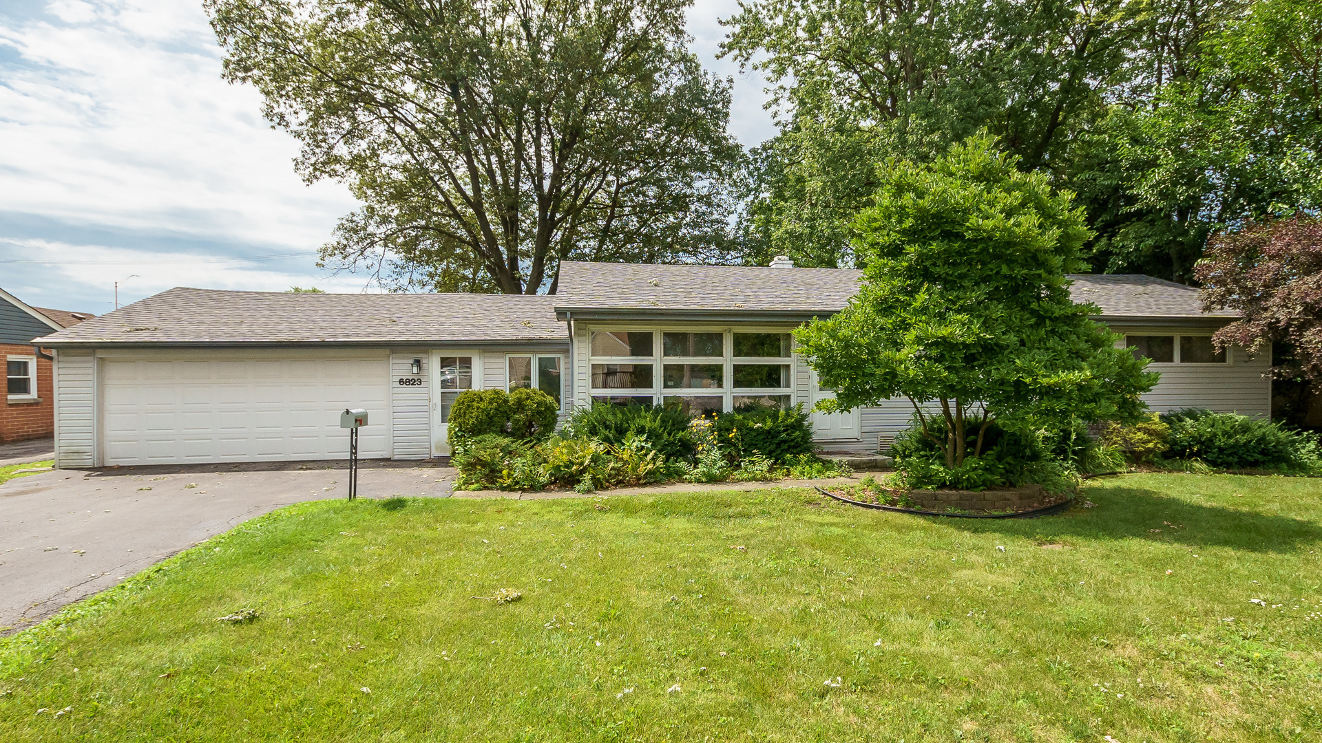 Property Photo:  6823 W Crandall Avenue  IL 60482 