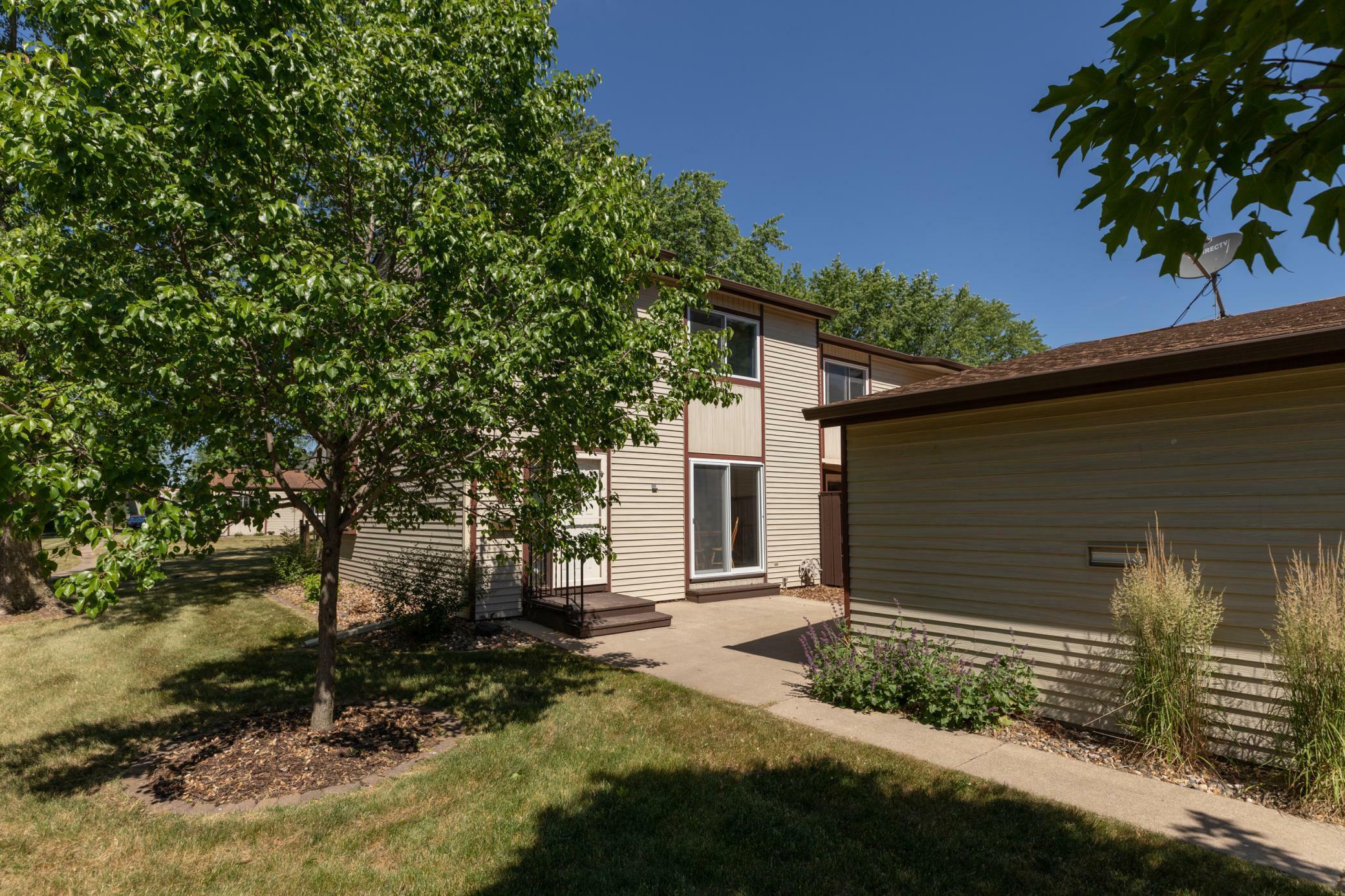 Property Photo: 1657 Meadow Circle SE MN 55904