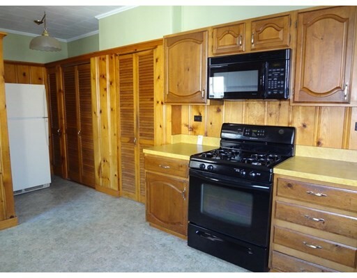 Property Photo: 418 E 5th St MA 02127