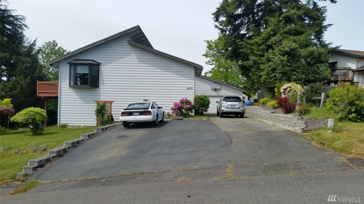 Property Photo:  4609 78th Place SW  WA 98275 