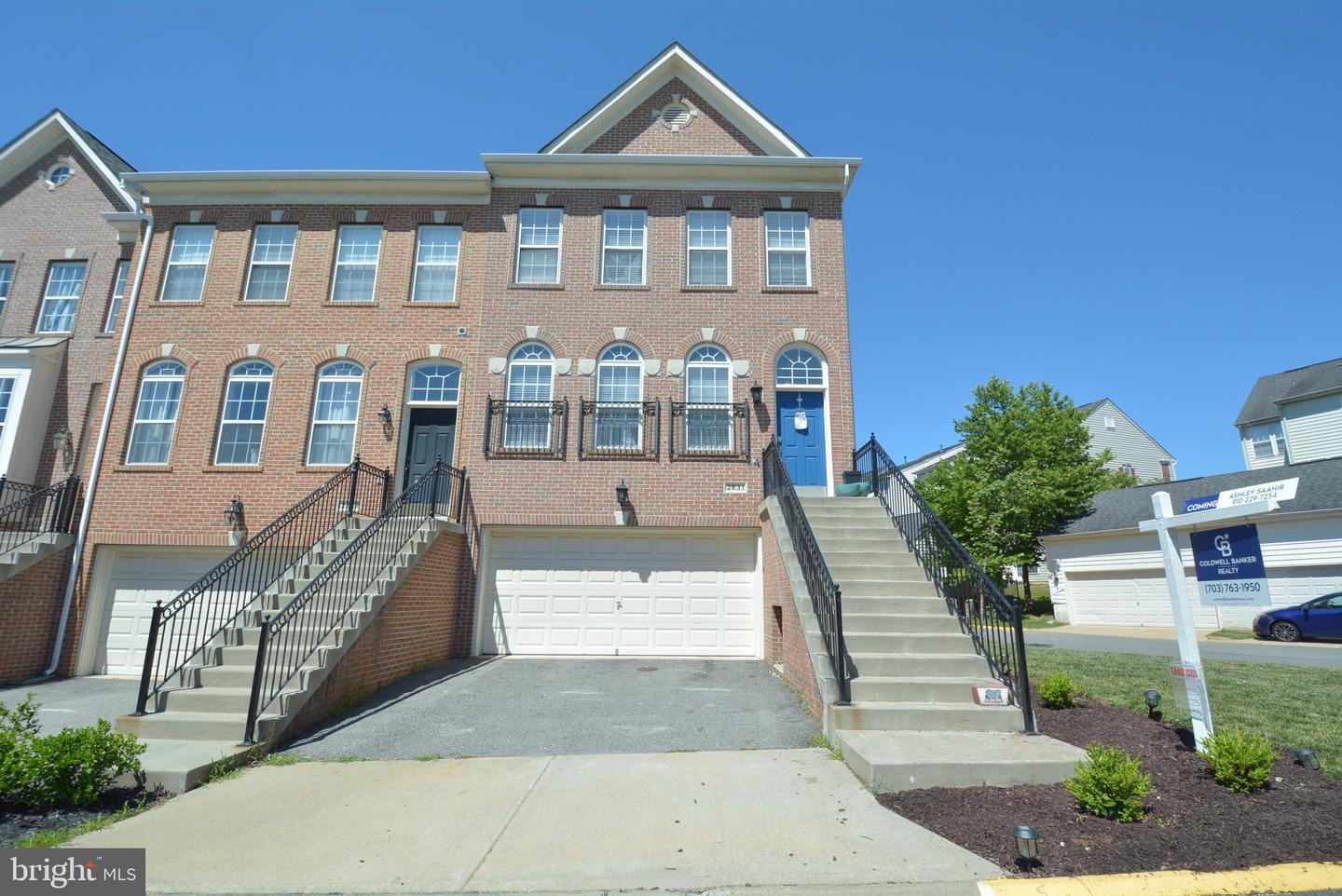 Property Photo: 2831 Wakewater Way VA 22191