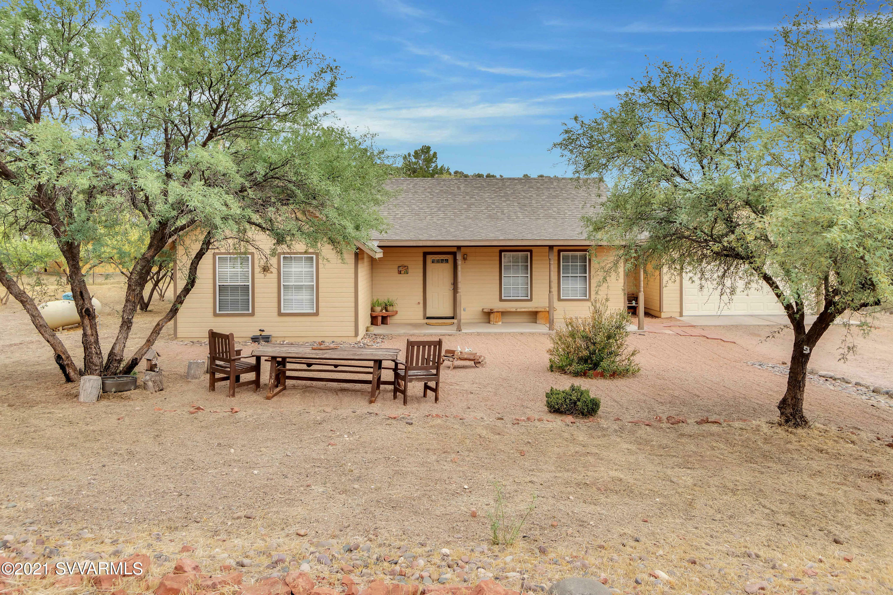 Property Photo:  4225 E Cayuga Lane  AZ 86335 