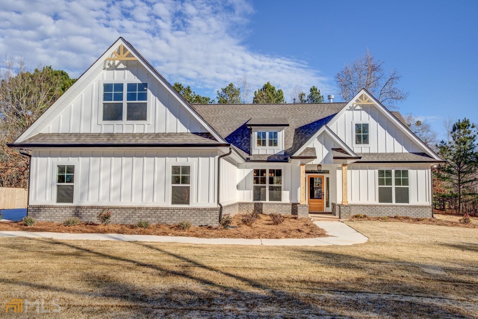 Property Photo: 202 Willow Ridge Lane 16 GA 30233