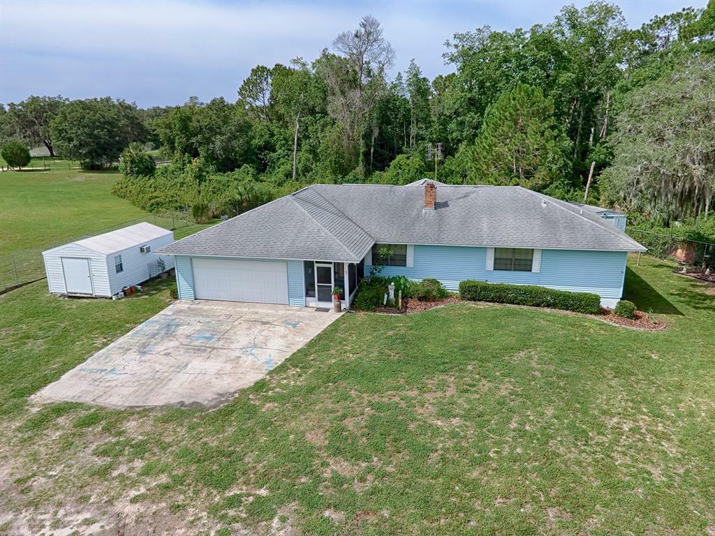 Property Photo:  40625 Whilden Lane  FL 34788 