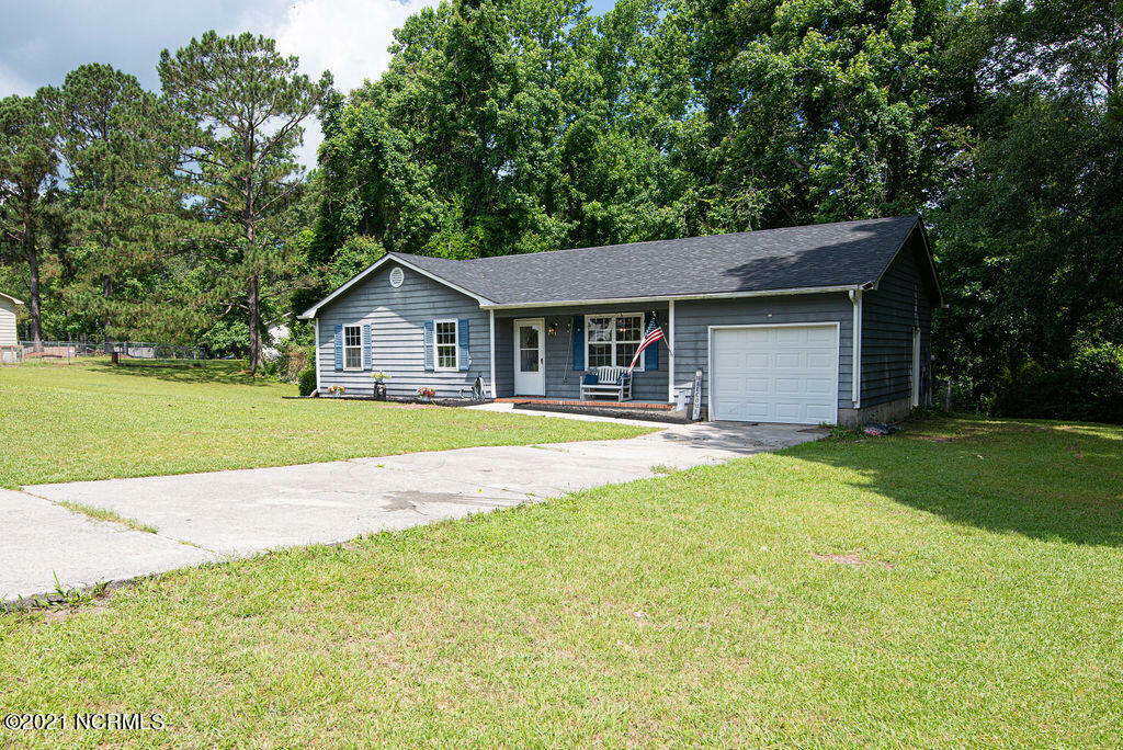 Property Photo:  603 Fillmore Court  NC 28540 