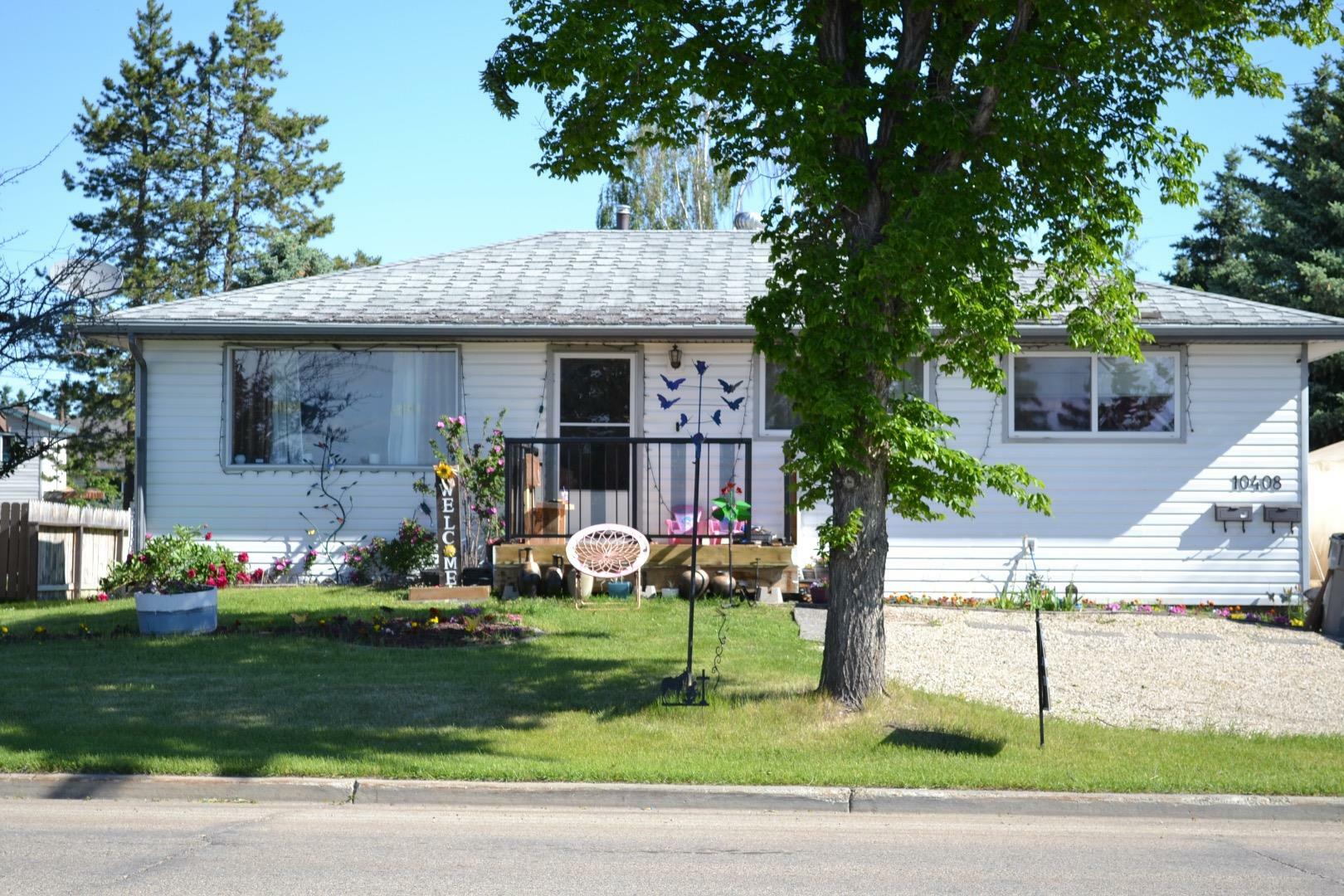 Property Photo: 10408 108 Avenue AB T8V 1P7
